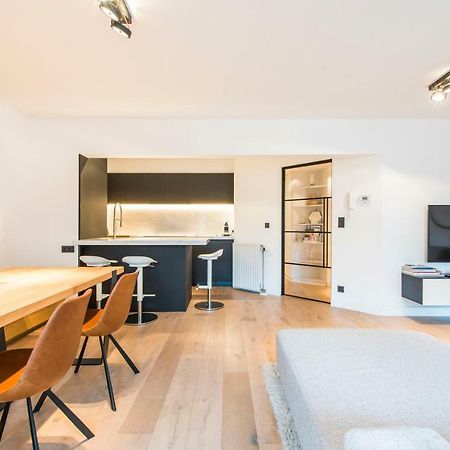 Ruim En Modern Appartement Te Knokke Nabij De Dijk エクステリア 写真