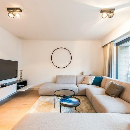 Ruim En Modern Appartement Te Knokke Nabij De Dijk エクステリア 写真