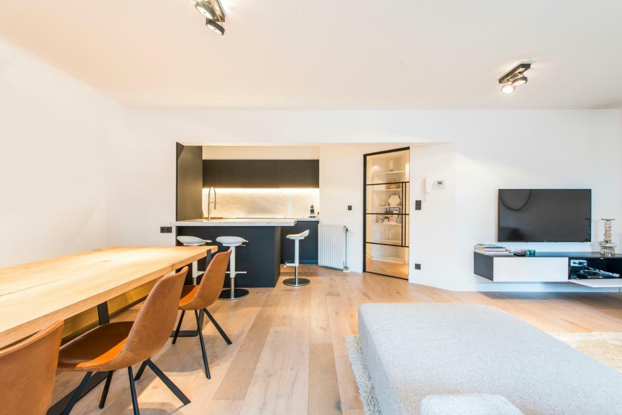 Ruim En Modern Appartement Te Knokke Nabij De Dijk エクステリア 写真