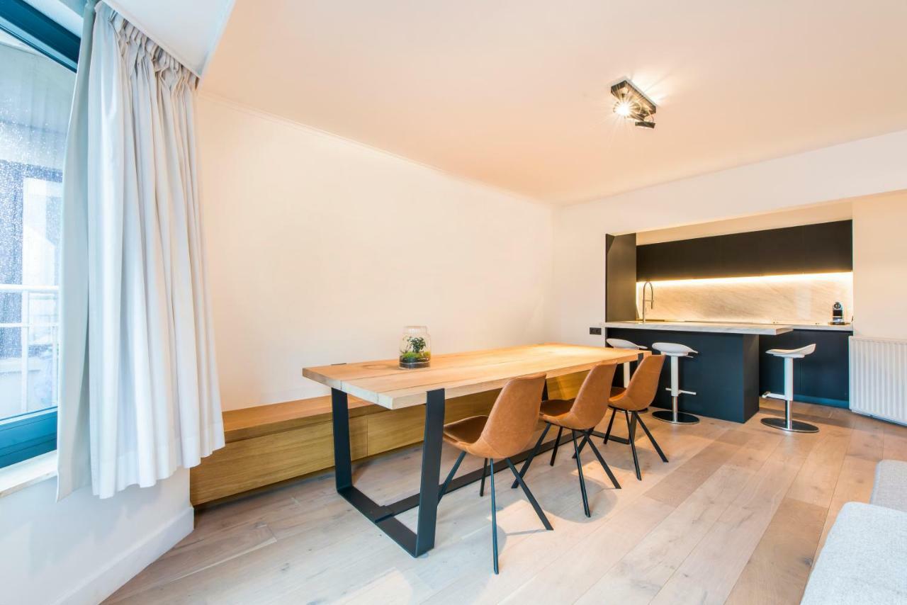 Ruim En Modern Appartement Te Knokke Nabij De Dijk エクステリア 写真