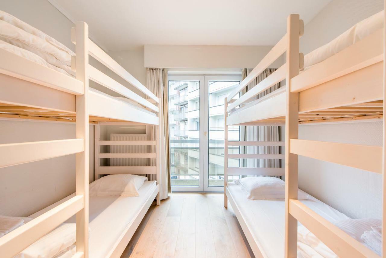 Ruim En Modern Appartement Te Knokke Nabij De Dijk エクステリア 写真