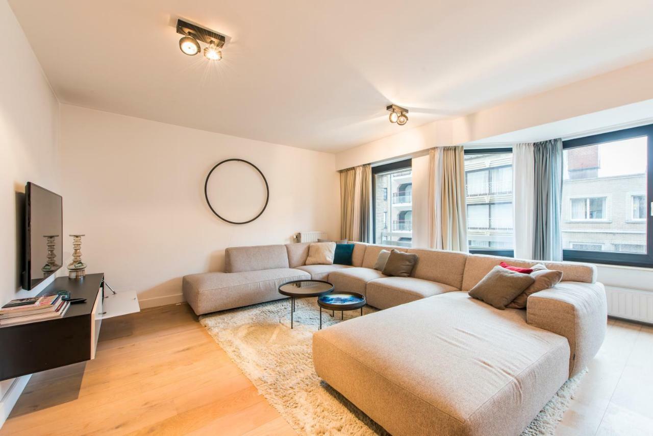 Ruim En Modern Appartement Te Knokke Nabij De Dijk エクステリア 写真